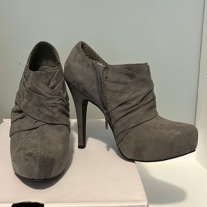 Gray bootie heel